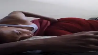 Bokep Jilbab Pamer Ciuman Bibir dan Oral Hot